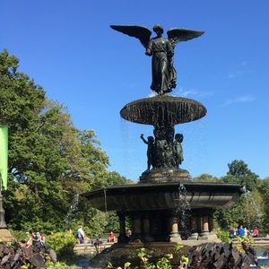 Meet your Posher, Ava